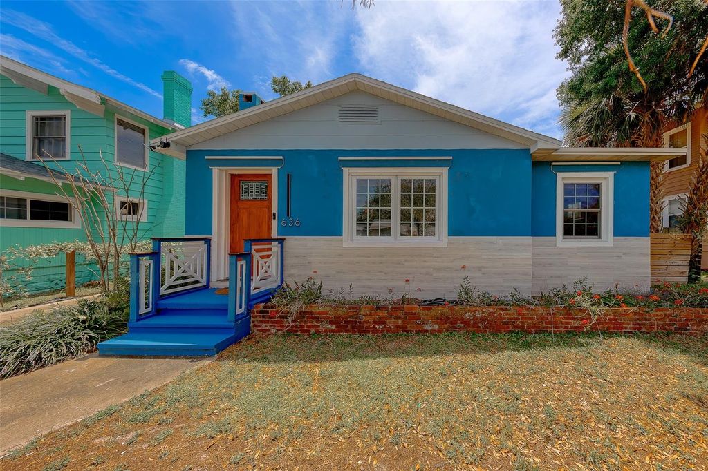 Photo of 636 37th Avenue S, St Petersburg, FL 33705 (MLS # TB8494865)