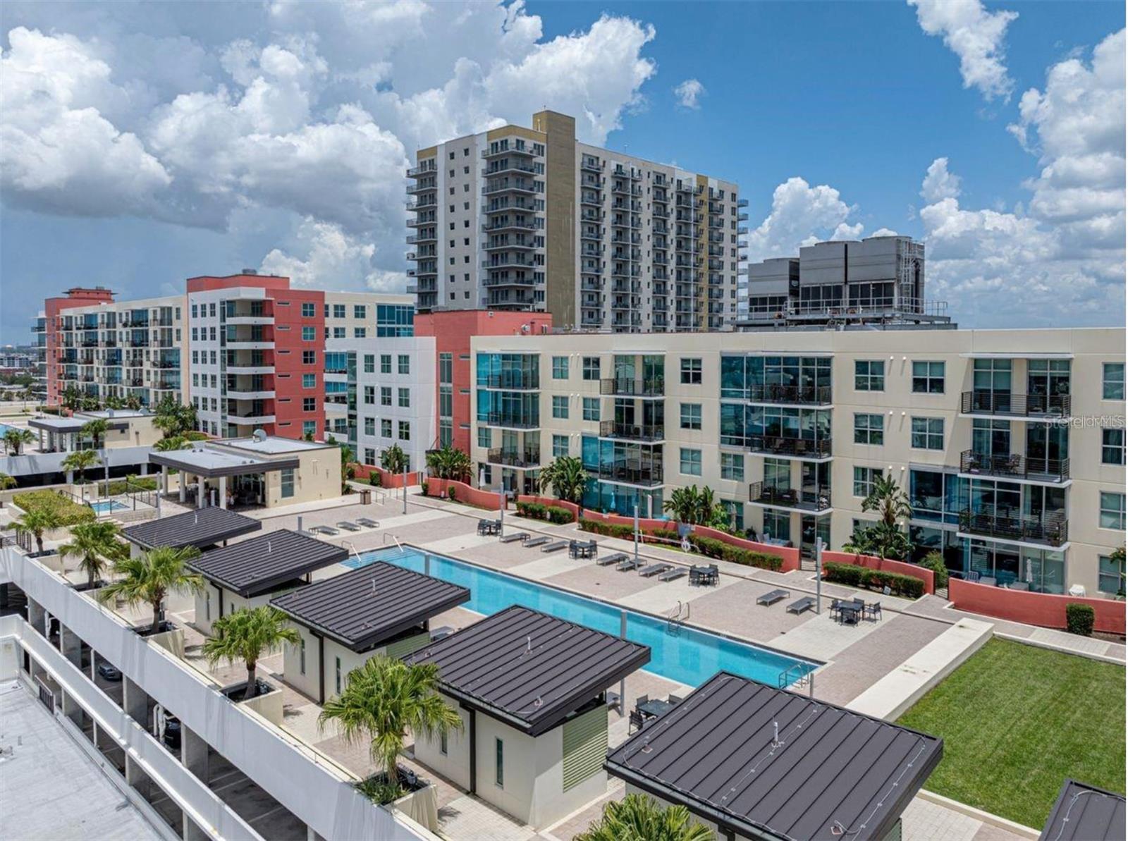 GRAND CENTRAL AT KENNEDY RESID - Residential Lease