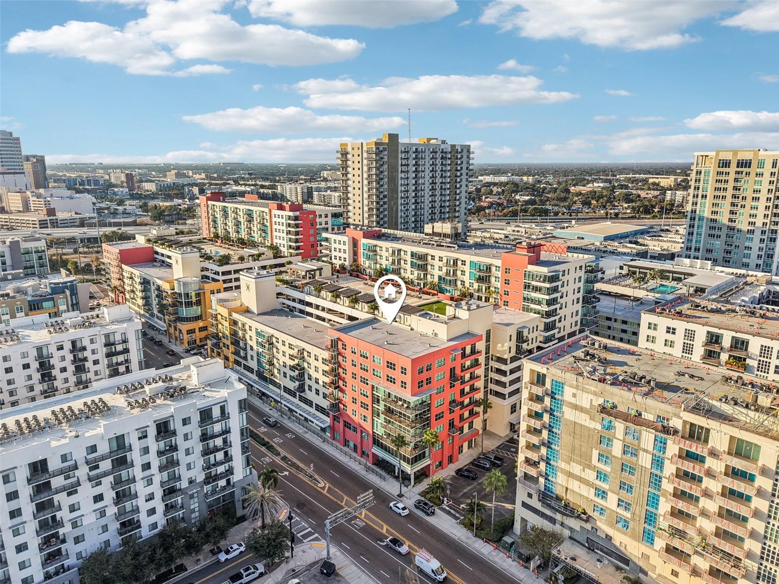 GRAND CENTRAL AT KENNEDY RESID - Residential Lease