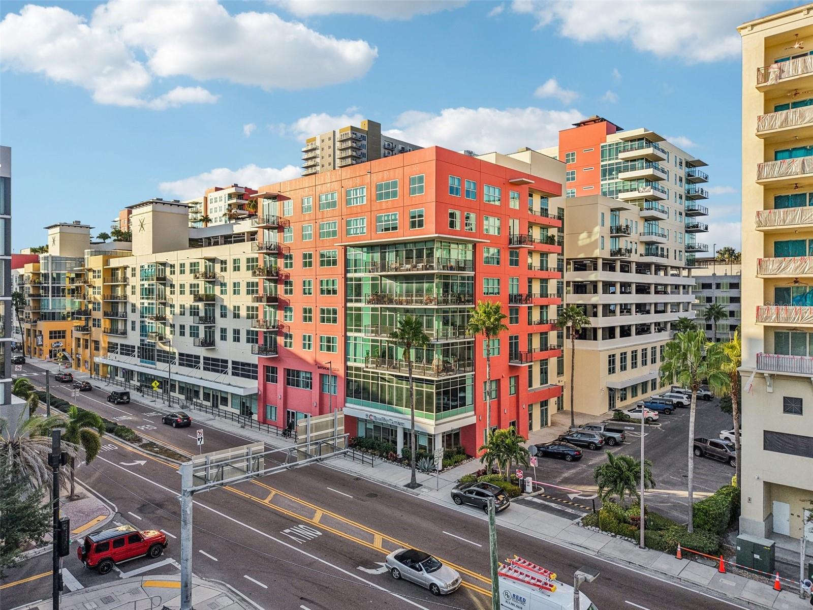 GRAND CENTRAL AT KENNEDY RESID - Residential Lease