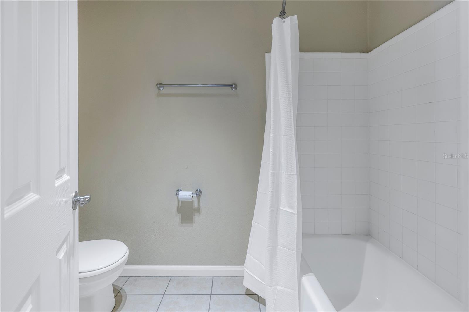 WATERSIDE AT COQUINA KEY SOUTH - Residential