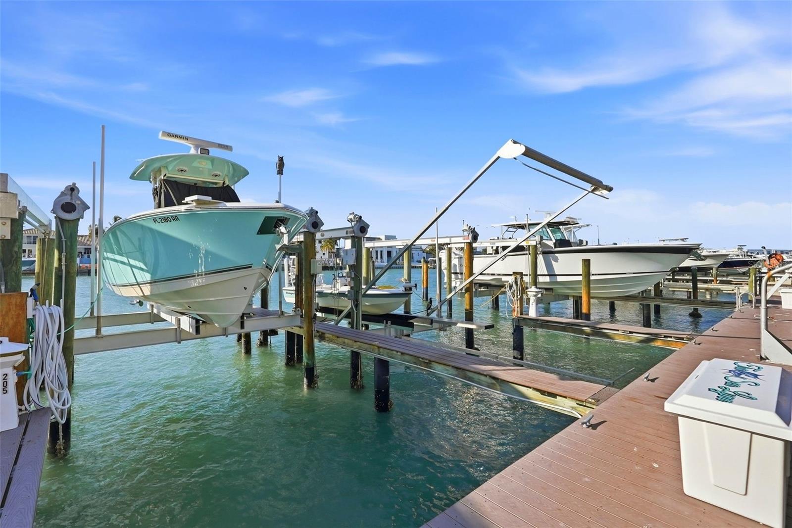 HARBOR WATCH ON TIERRA VERDE - Residential