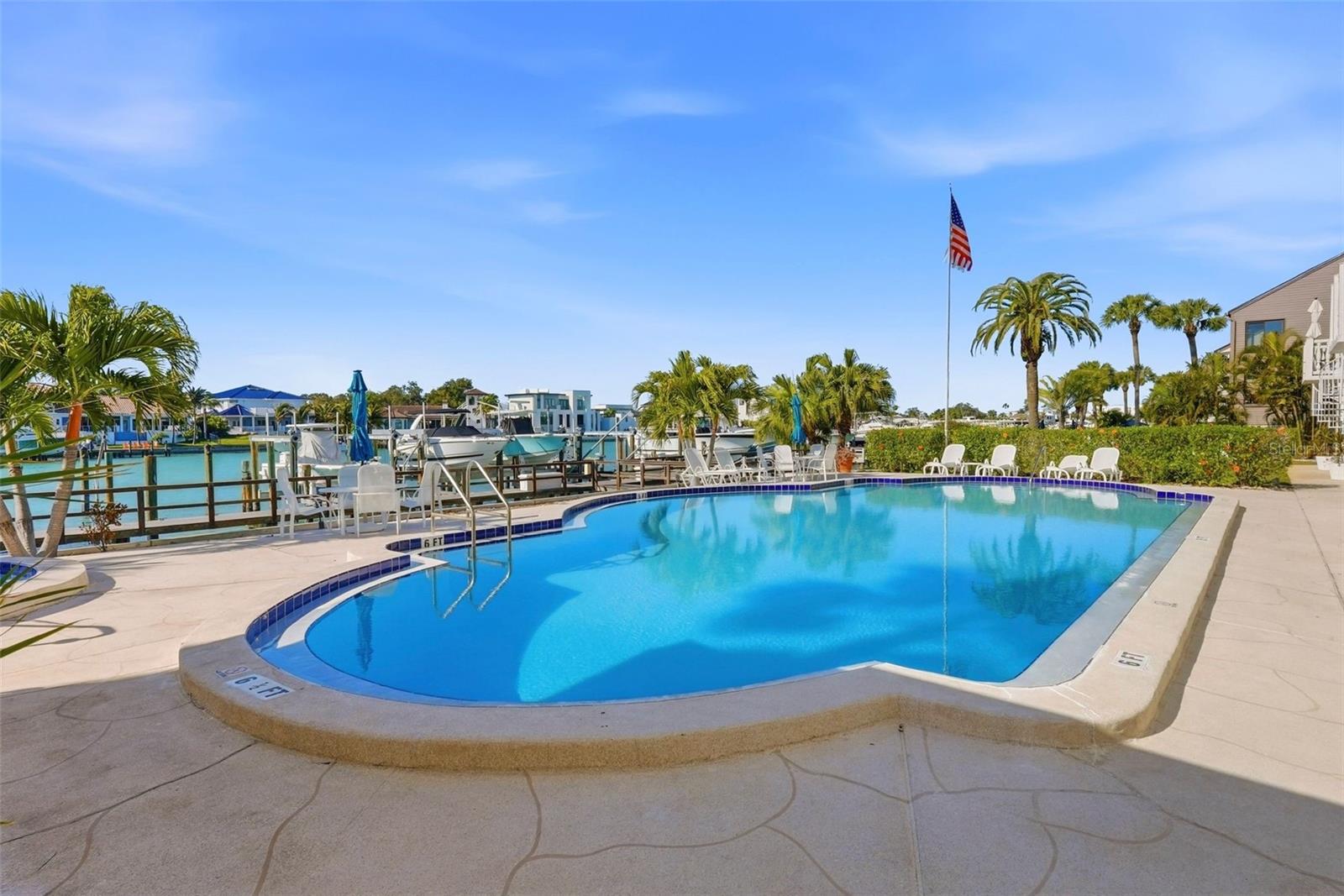 HARBOR WATCH ON TIERRA VERDE - Residential