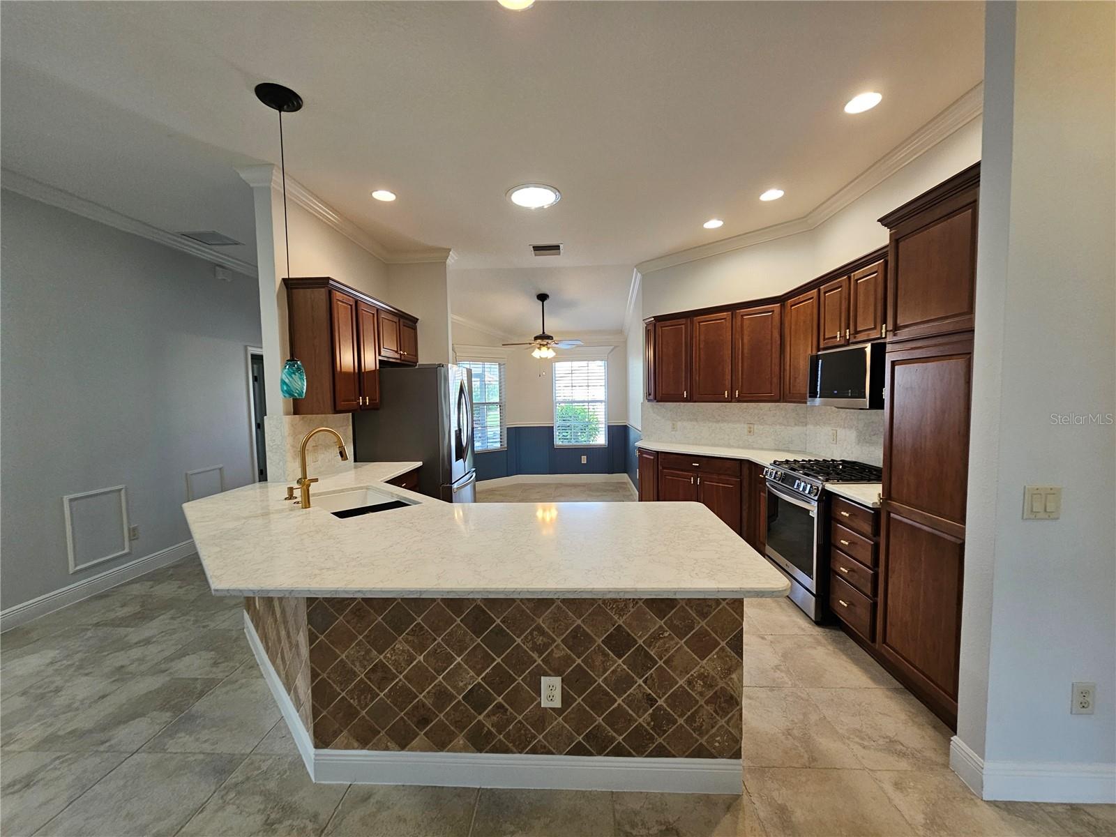 VILLAGES OF SUMTER - Residential Lease