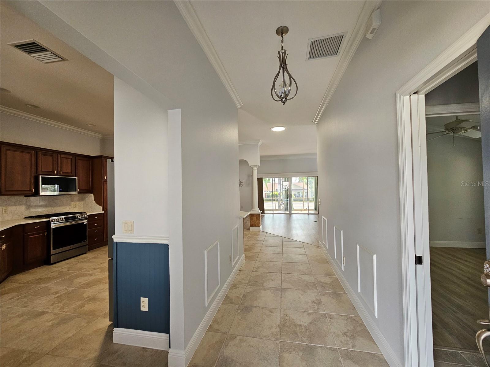 VILLAGES OF SUMTER - Residential Lease