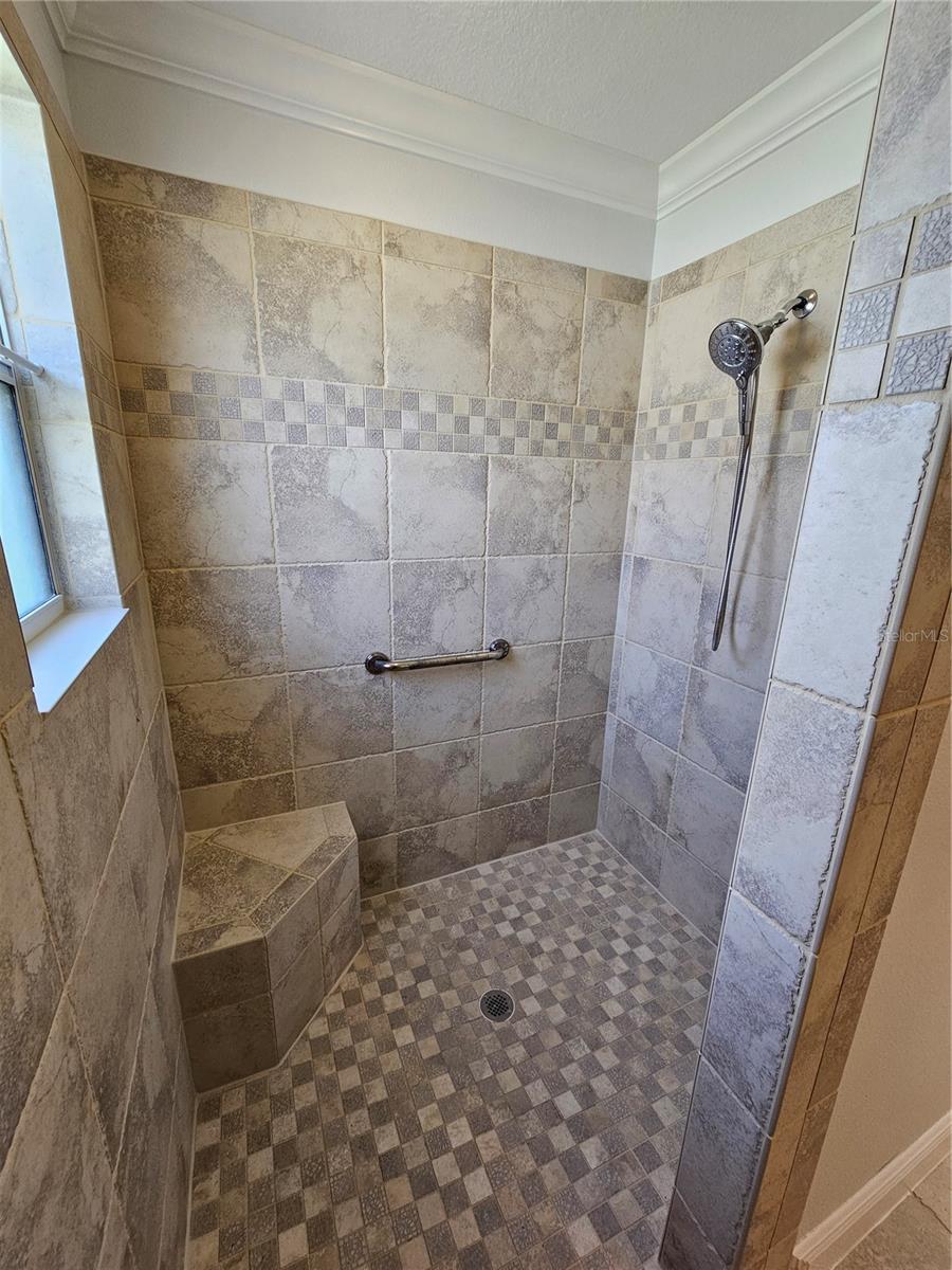 VILLAGES OF SUMTER - Residential Lease