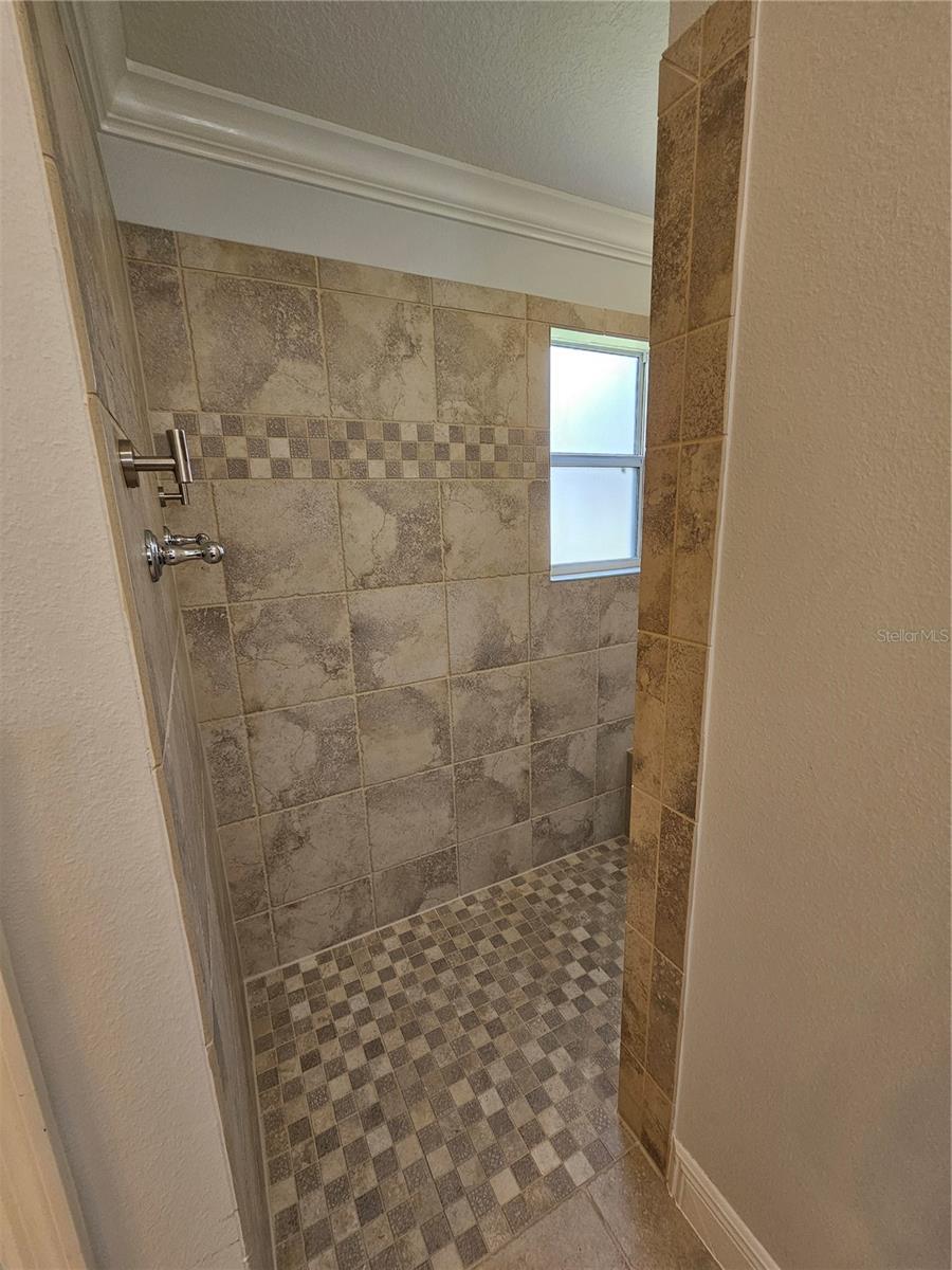 VILLAGES OF SUMTER - Residential Lease