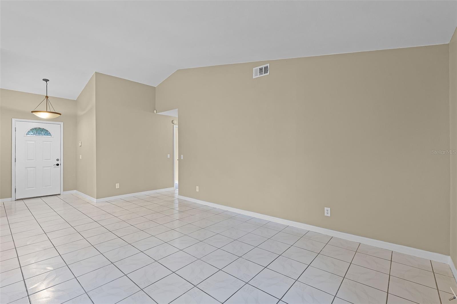 9209 MURCOTT COURT