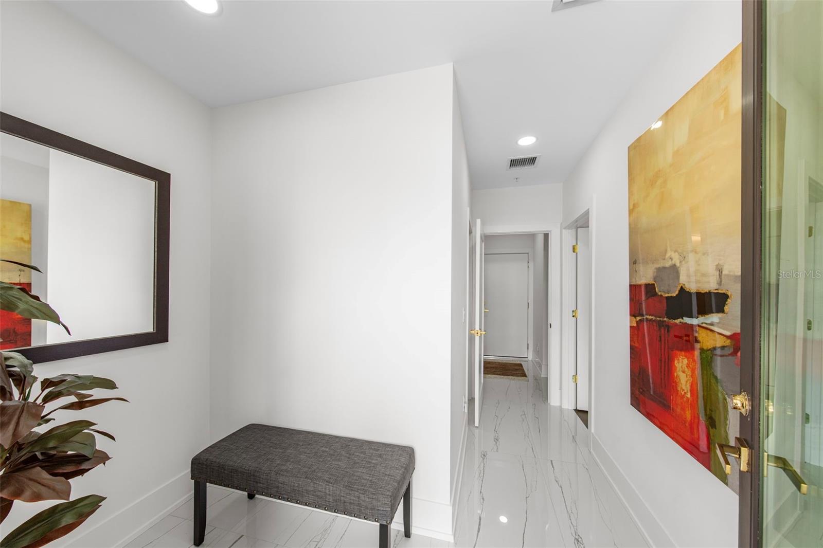 SCHOOL AVE TWNHMS - Residential