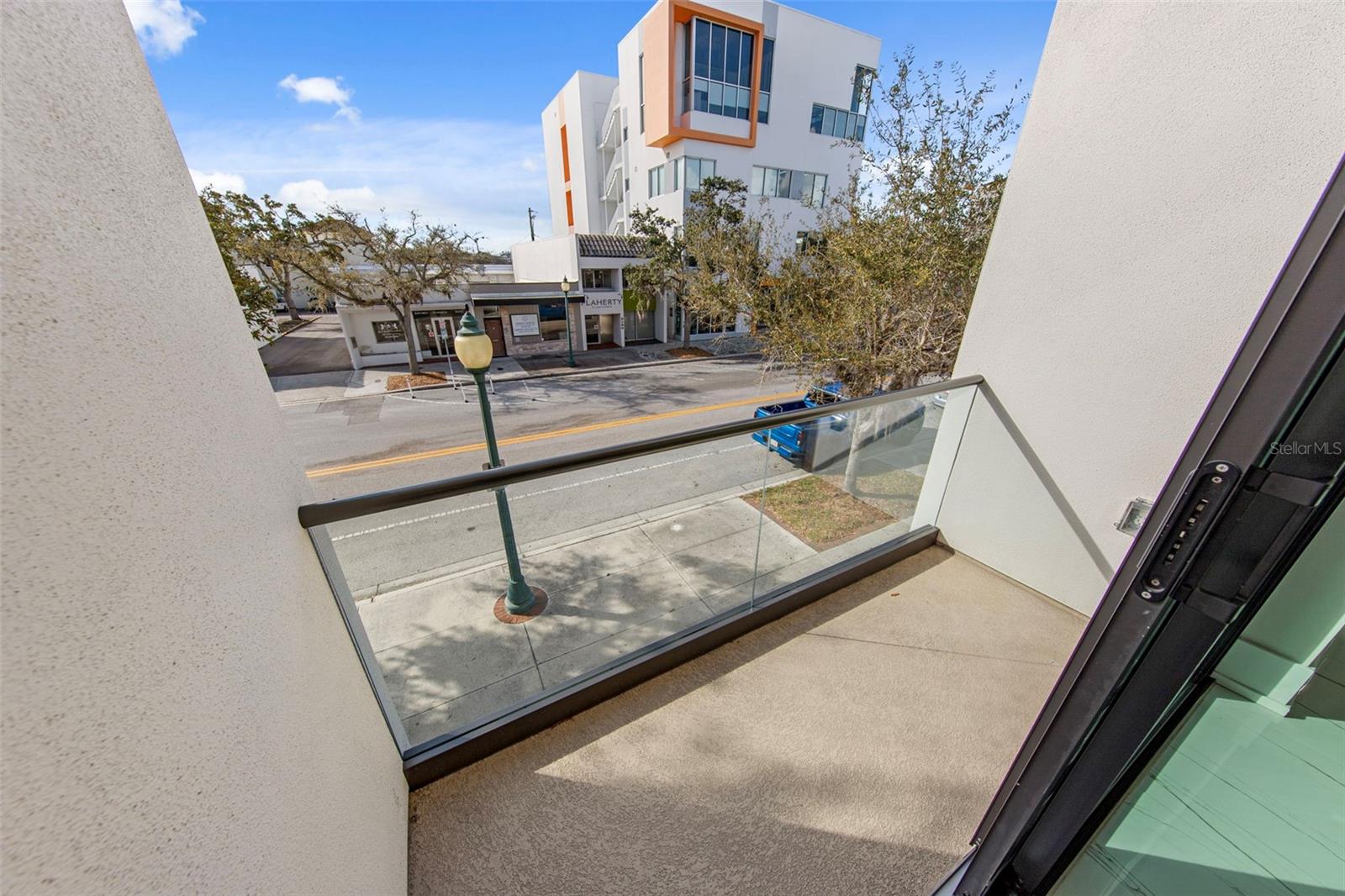 SCHOOL AVE TWNHMS - Residential