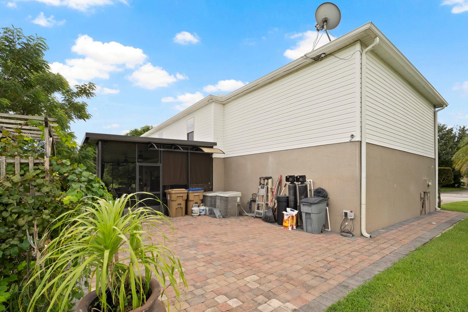 LAKE LIZZIE RESERVE - Residential