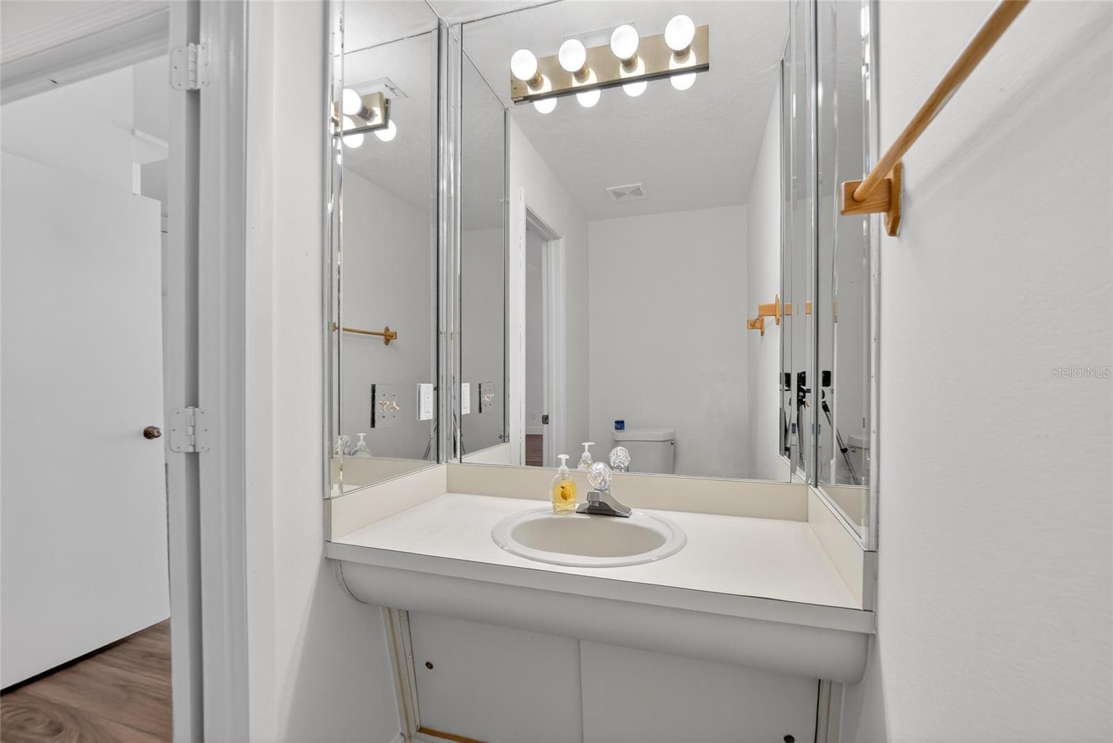 BLOOMINGDALE OAKS - Residential