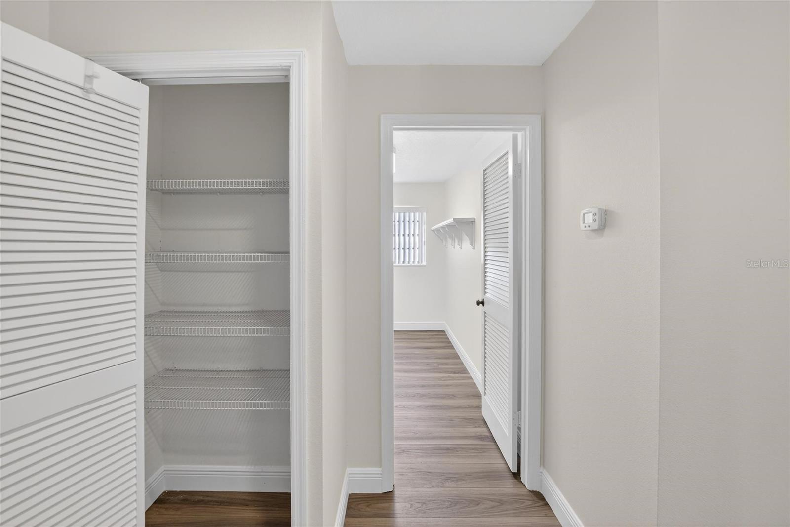 BLOOMINGDALE OAKS - Residential