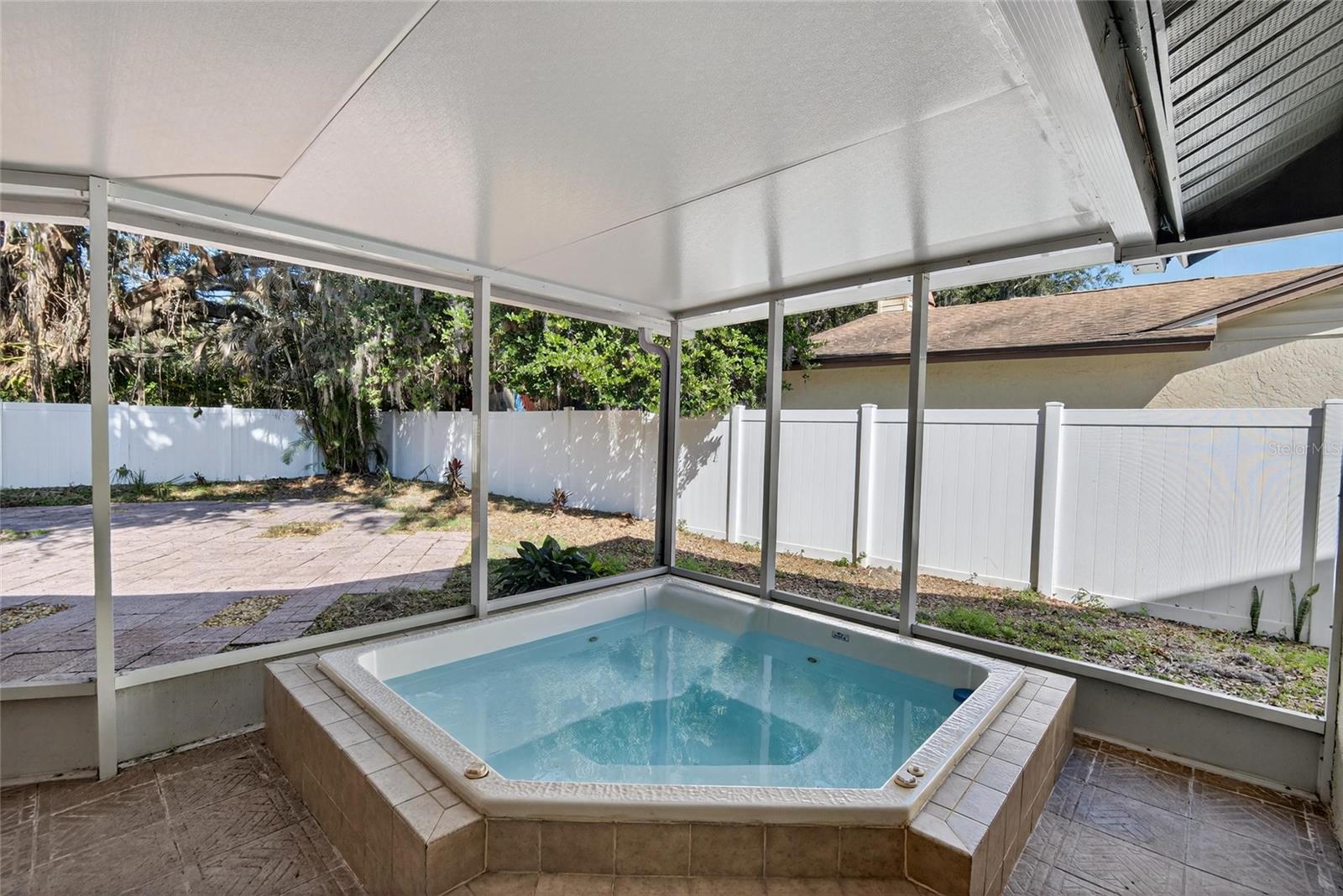 BLOOMINGDALE OAKS - Residential