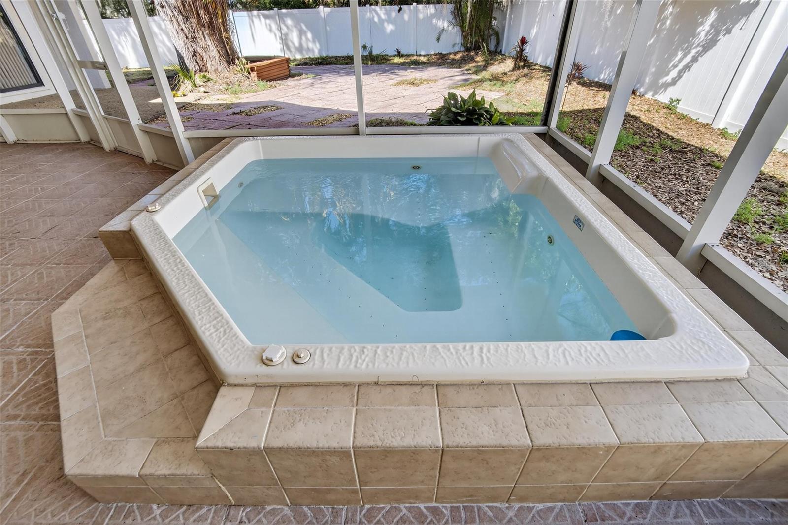 BLOOMINGDALE OAKS - Residential