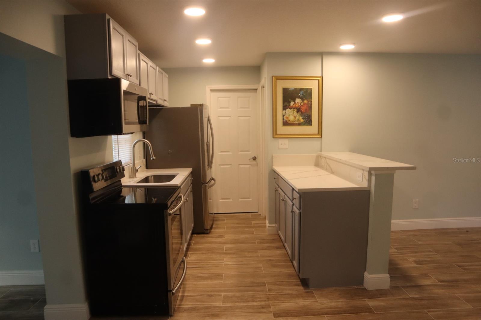 RICHMOND HEIGHTS - Residential