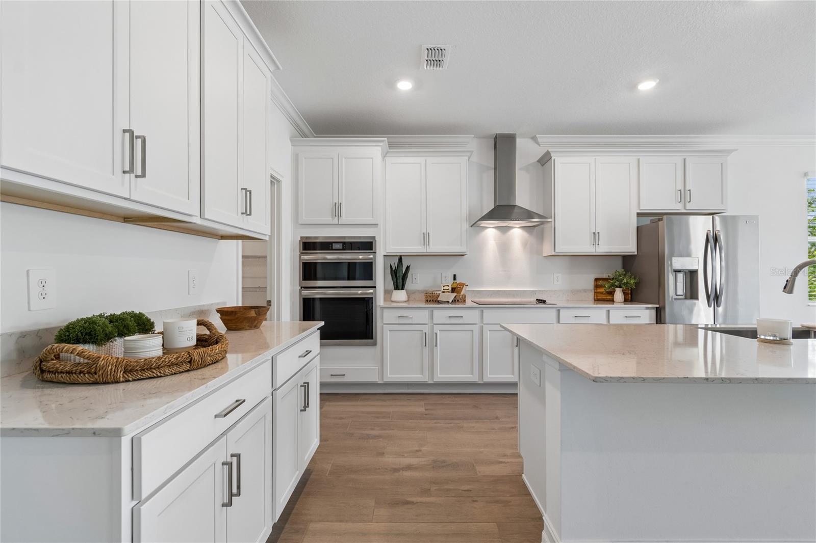 PEARL ESTATES - Residential