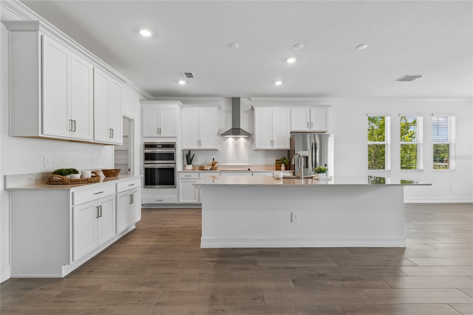 PEARL ESTATES - Residential