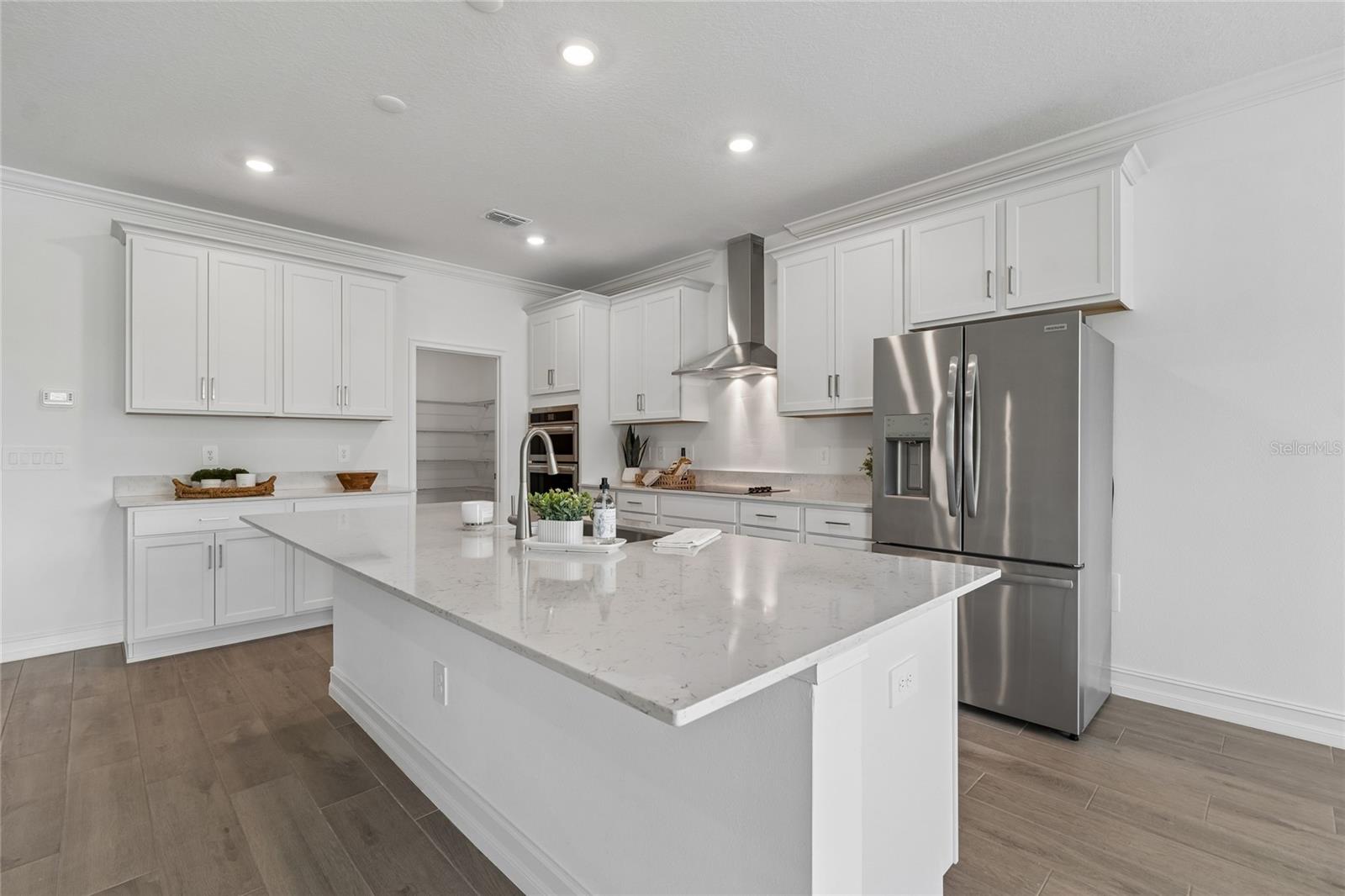 PEARL ESTATES - Residential
