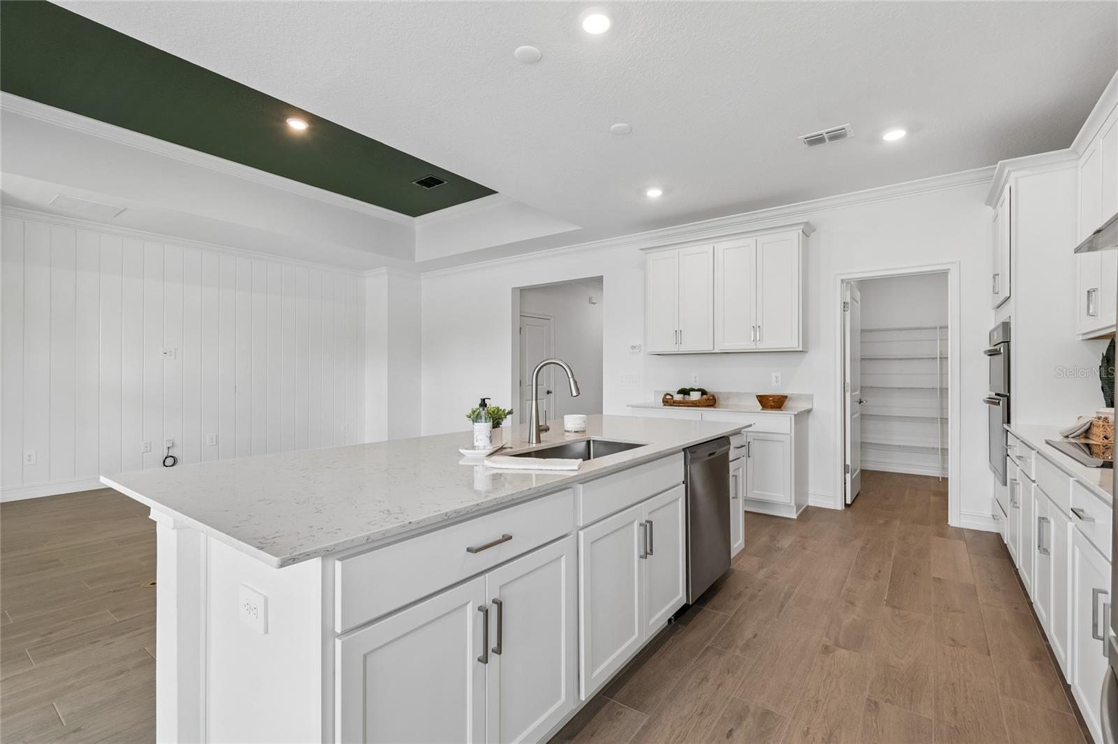 PEARL ESTATES - Residential
