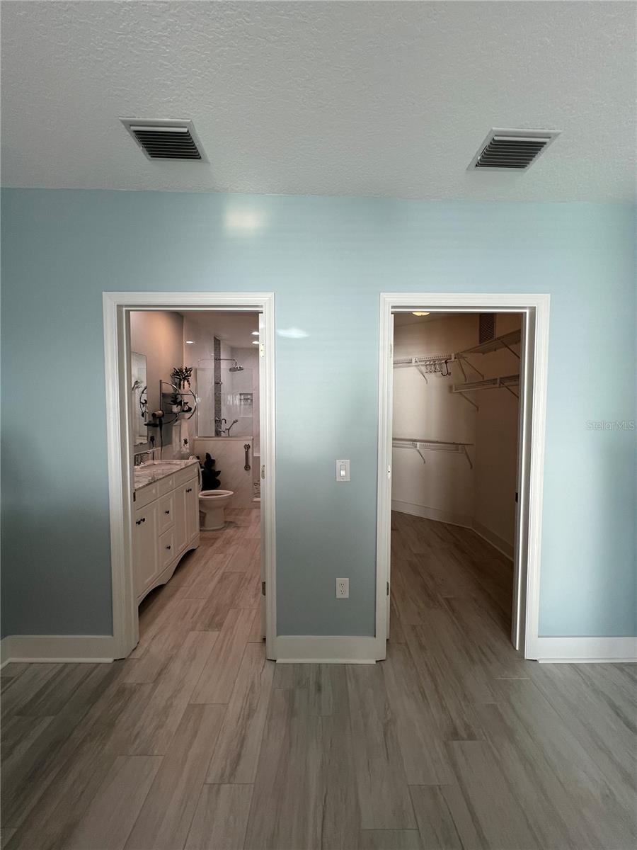 SUNDOWNER CONDO - Residential