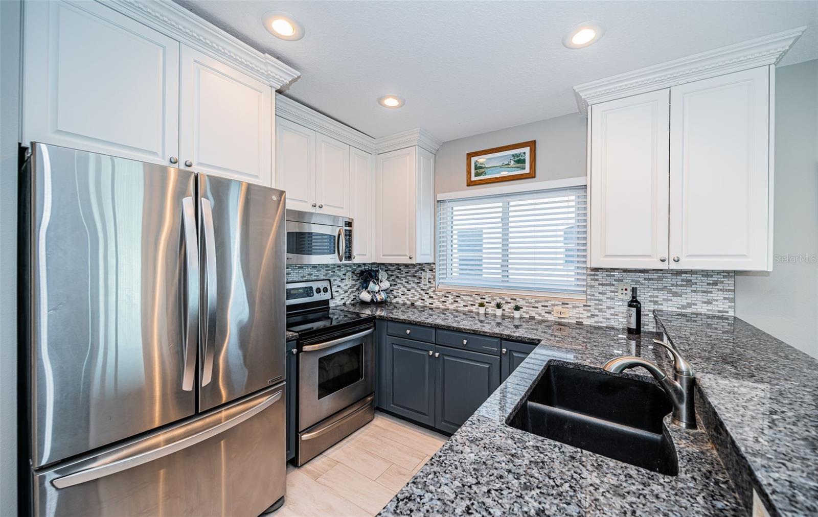 SUNDOWNER CONDO - Residential