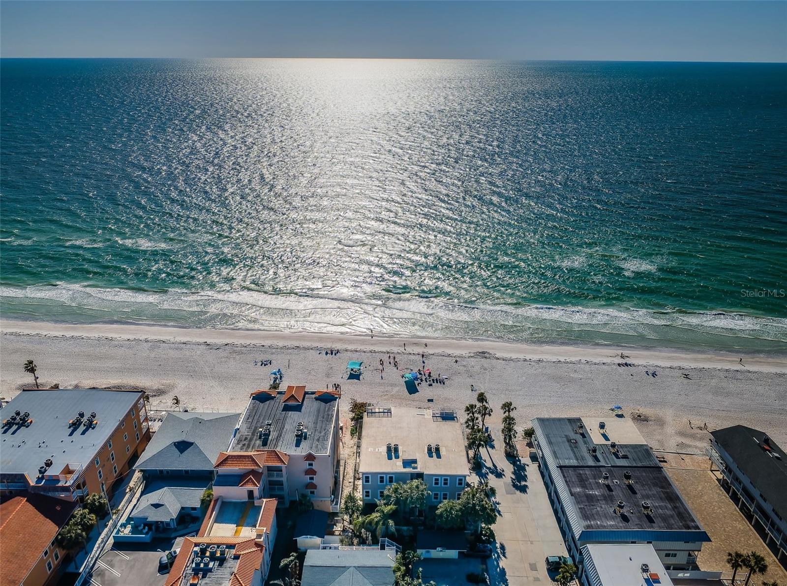SUNDOWNER CONDO - Residential