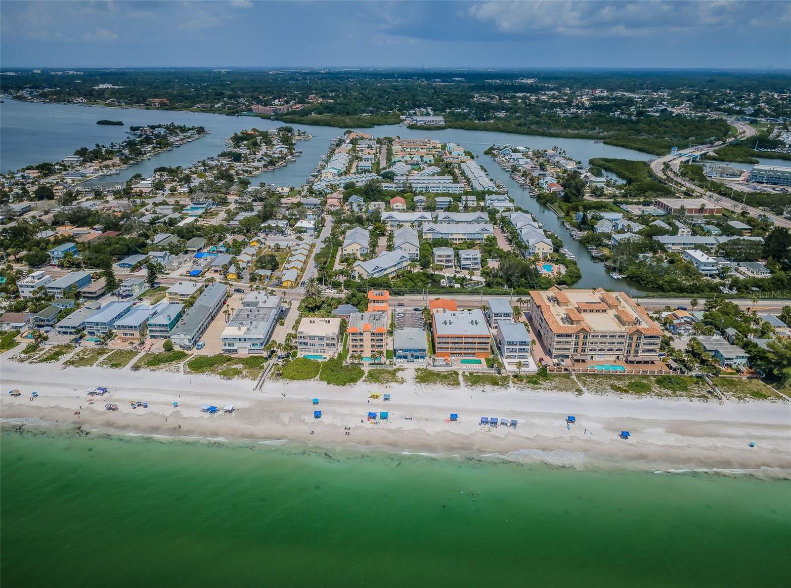 SUNDOWNER CONDO - Residential