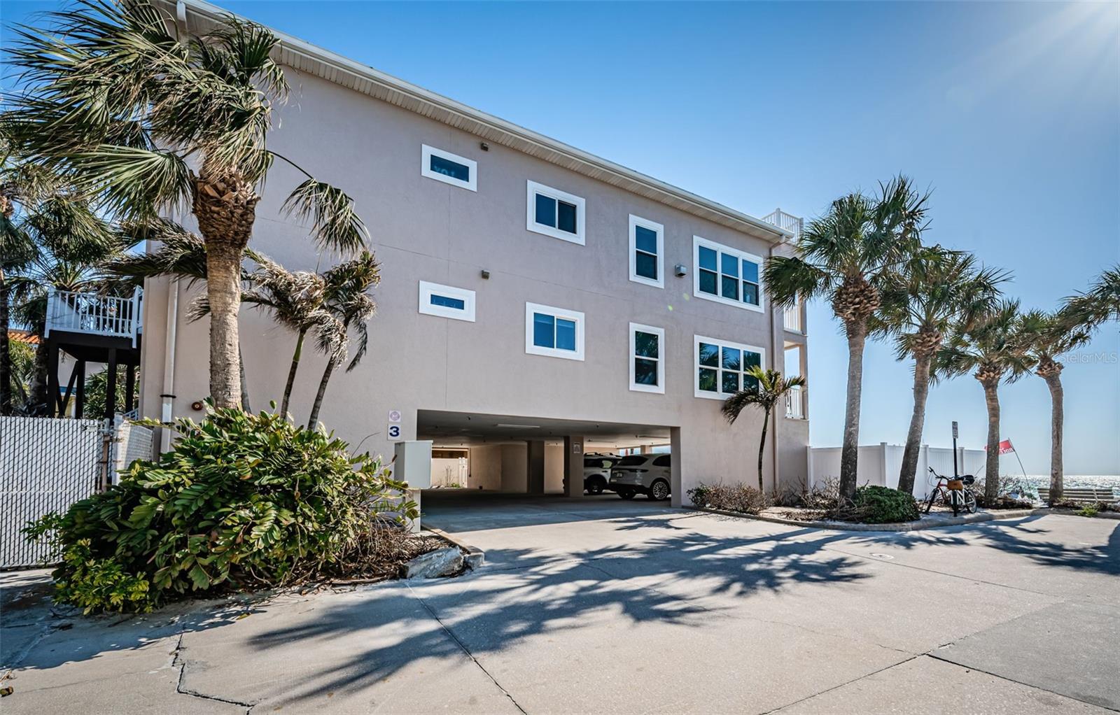 SUNDOWNER CONDO - Residential