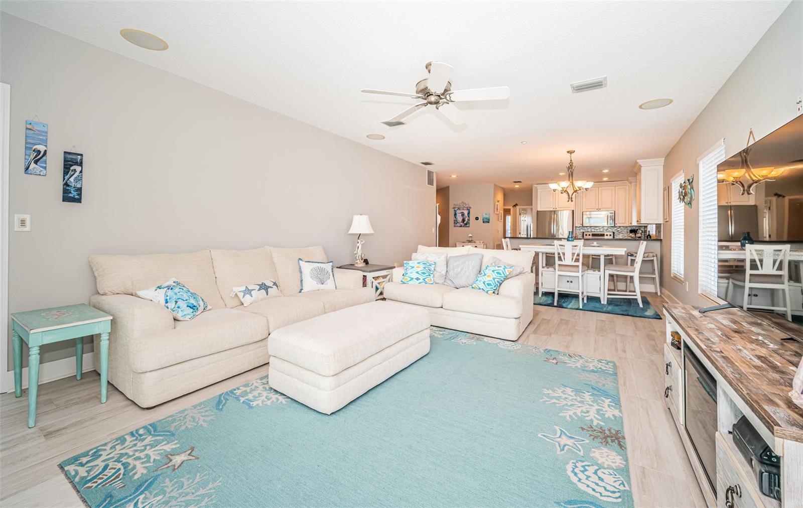 SUNDOWNER CONDO - Residential