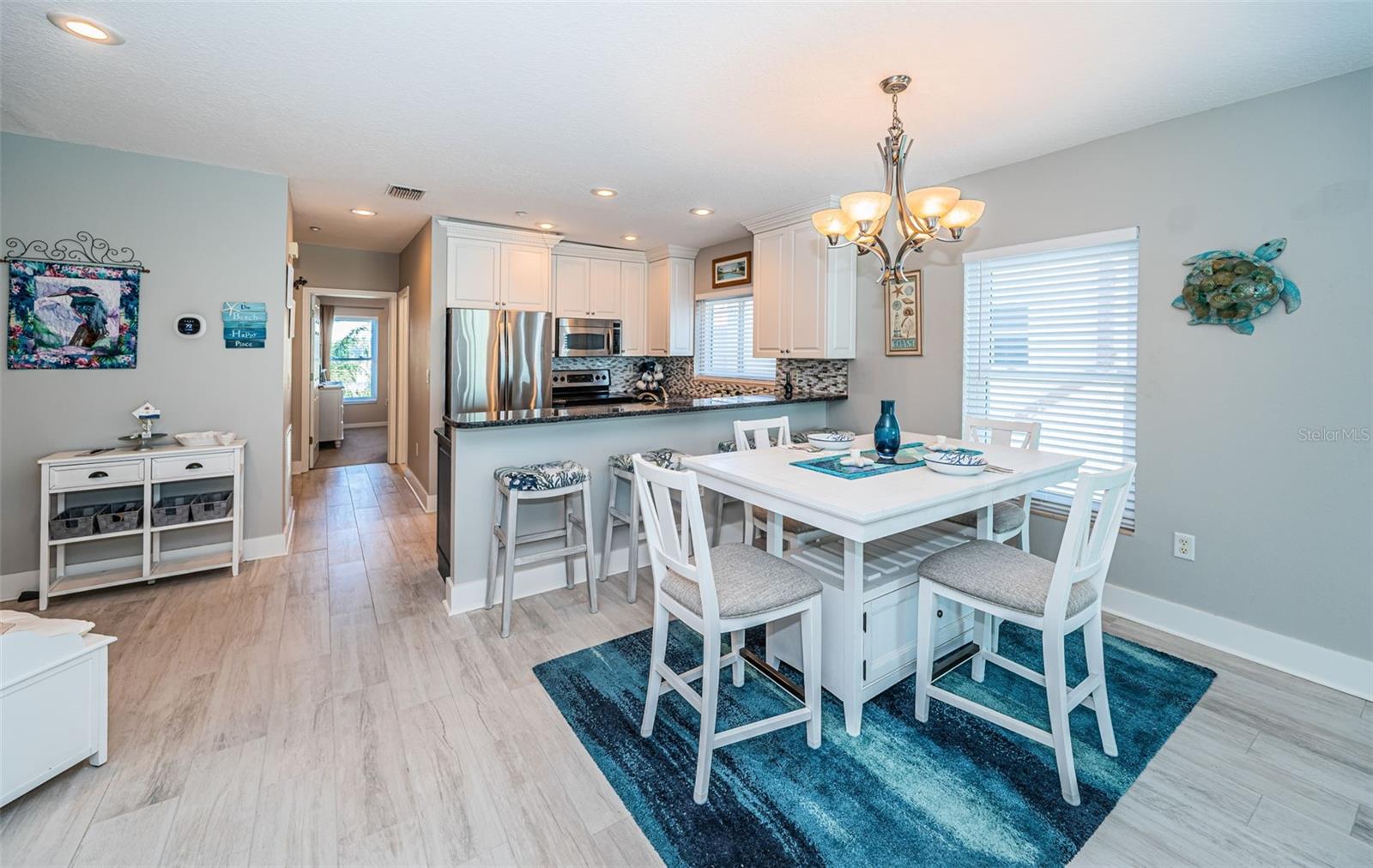 SUNDOWNER CONDO - Residential