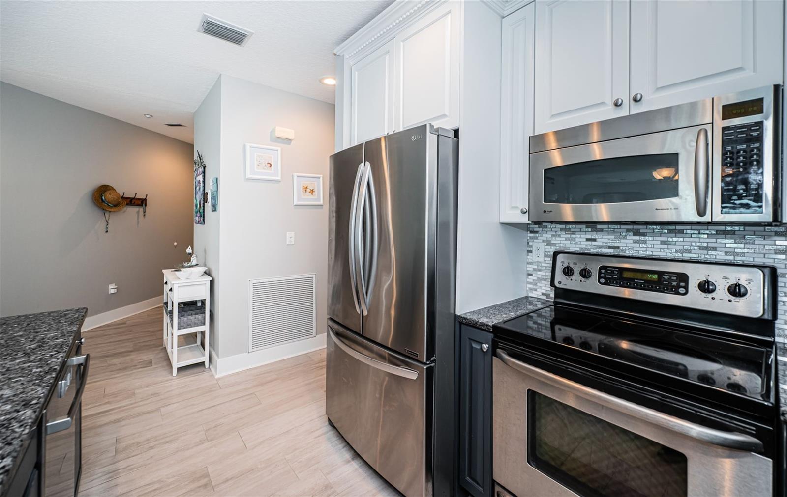 SUNDOWNER CONDO - Residential