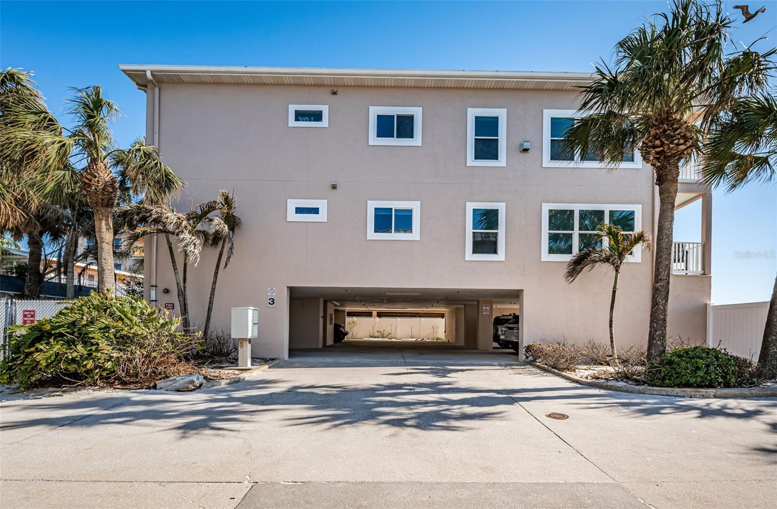3 7TH AVENUE 3