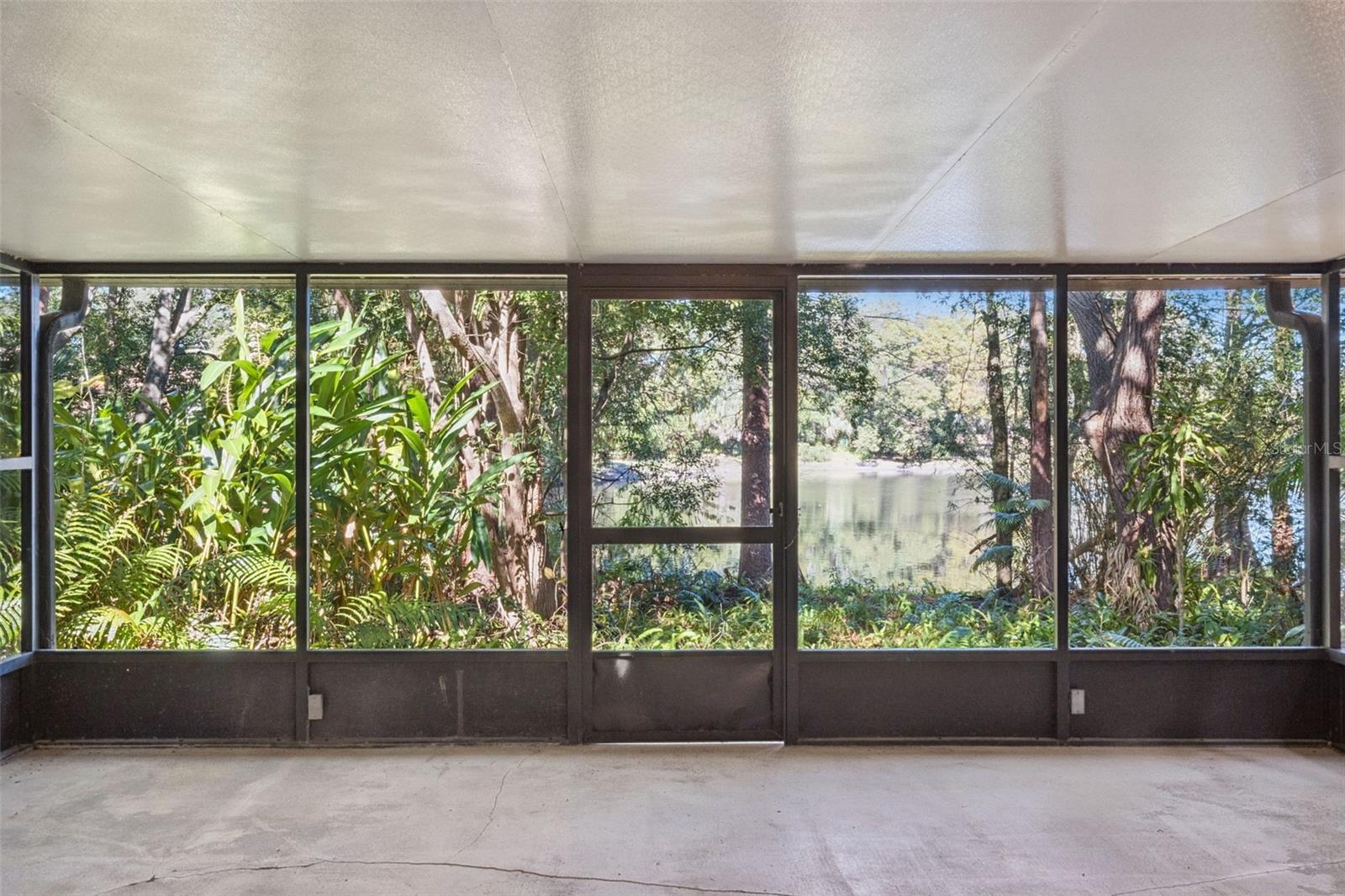 DEER RUN UNIT 14B - Residential