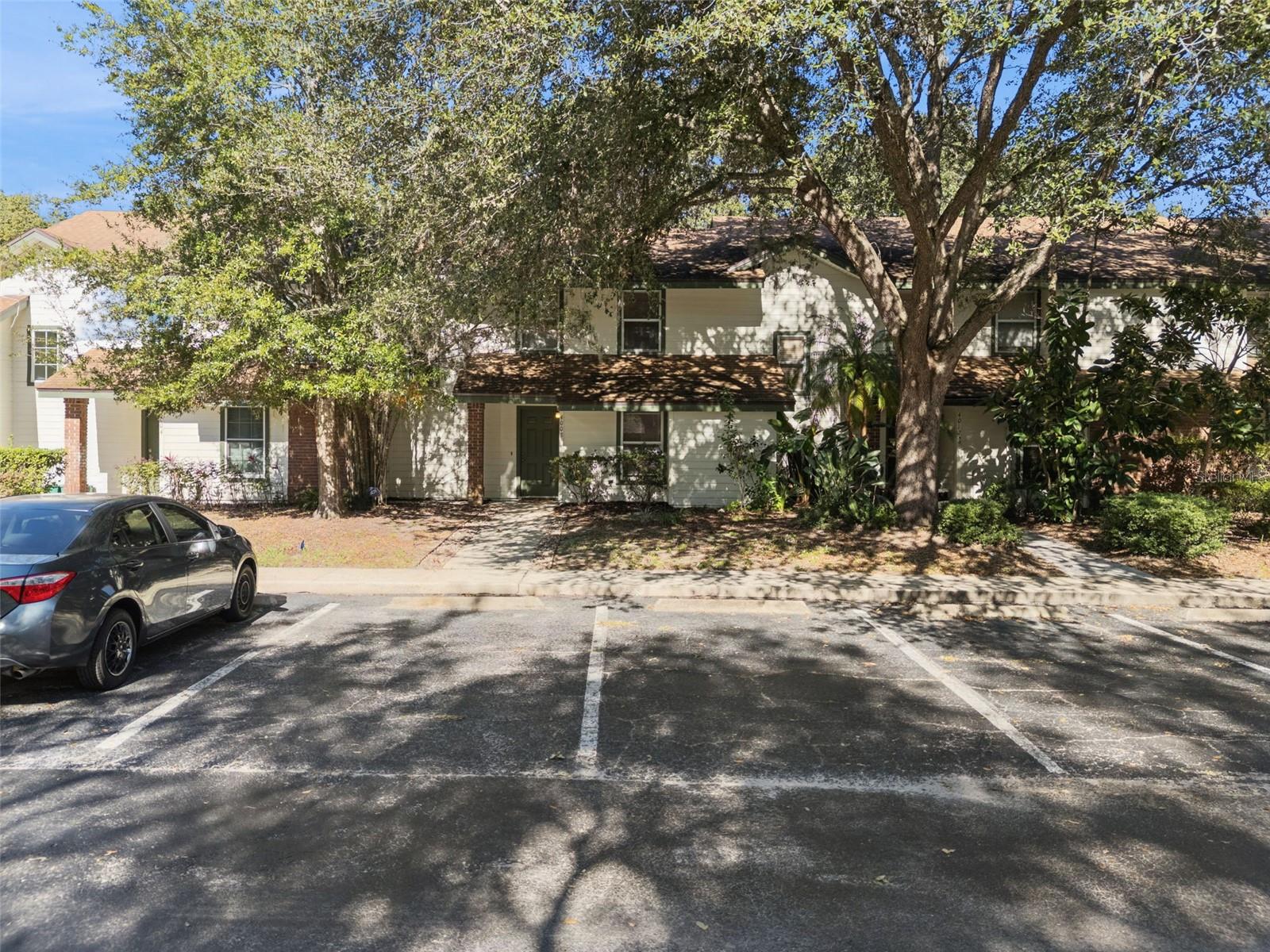 4008 W MARYLAND PLACE