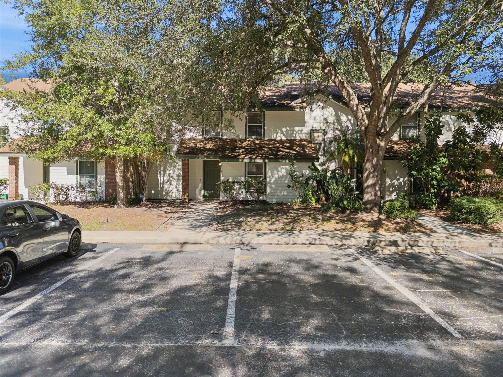 4008 W MARYLAND PLACE