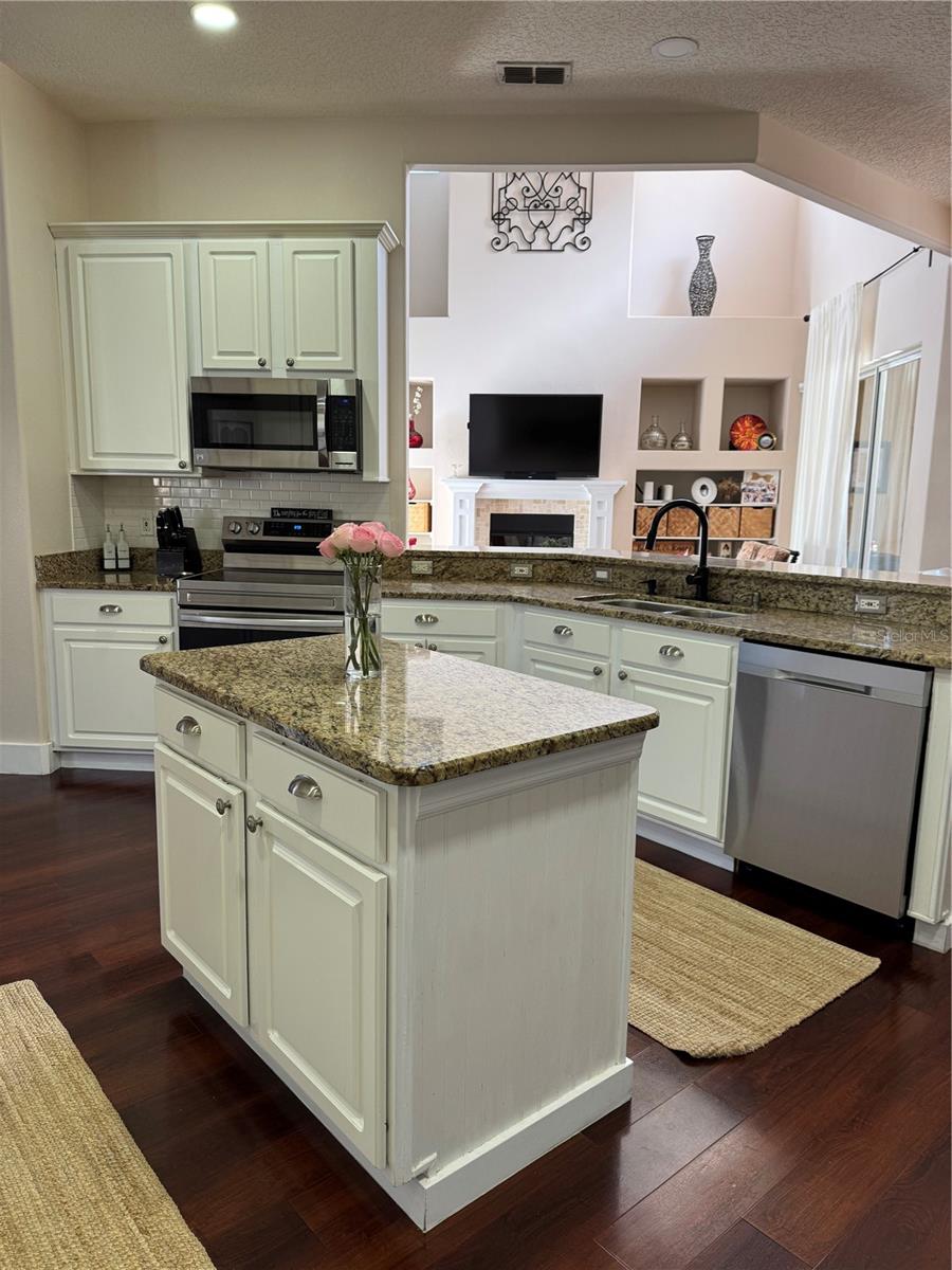 MAGNOLIA PLANTATION - Residential