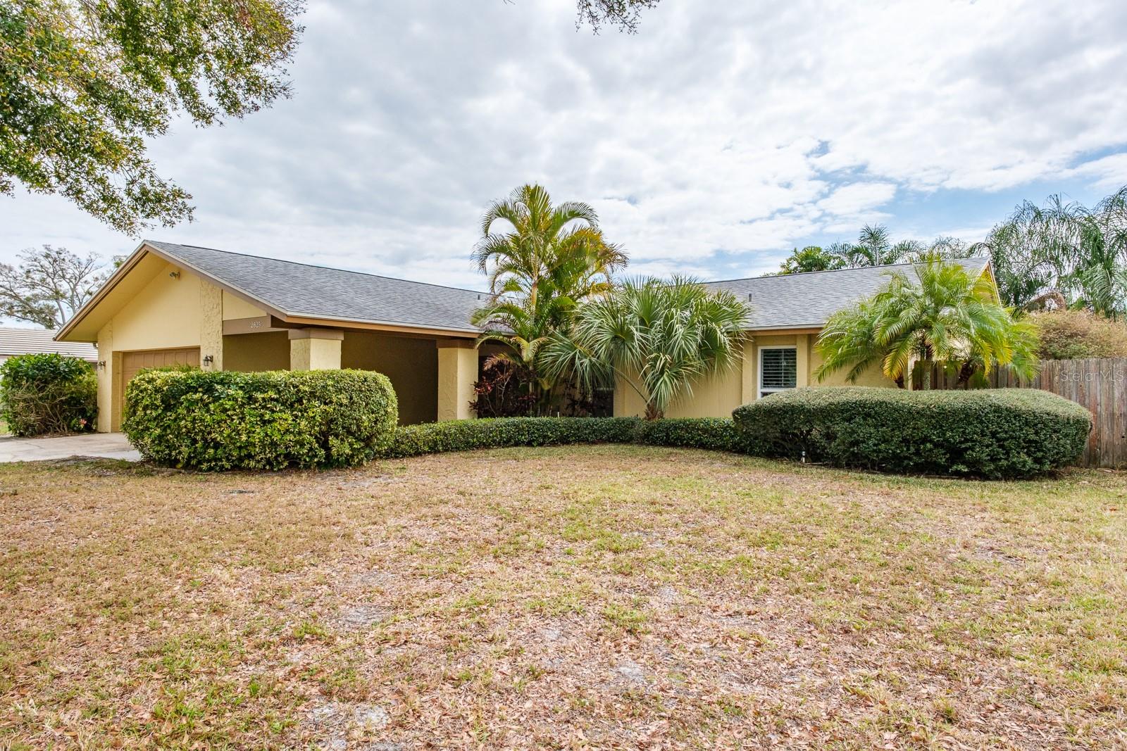 2825 LONG VIEW DRIVE