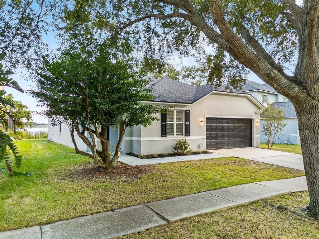 Photo of 6816 Waterton Drive, Riverview, FL 33578 (MLS # TB8430631)