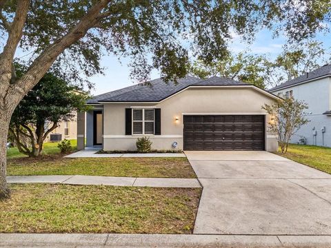 Photo of 6816 Waterton Drive, Riverview, FL 33578 (MLS # TB8430631)