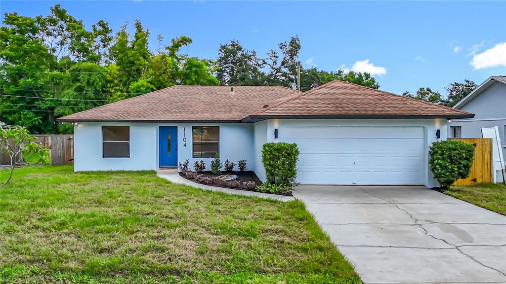 Photo of 1104 23rd Avenue W, Palmetto, FL 34221 (MLS # TB8404500)