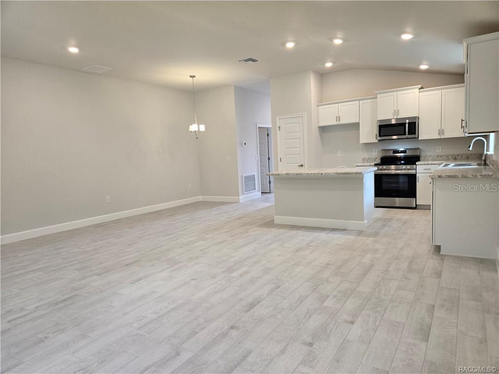 WYLD PALMS - Residential