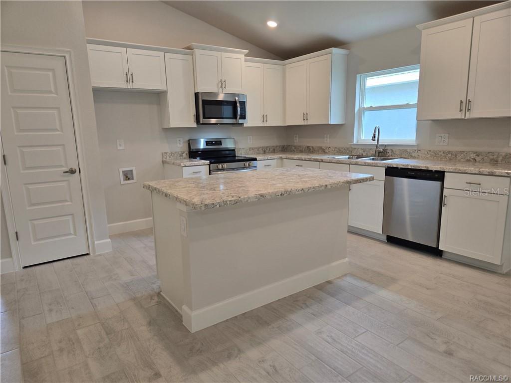 WYLD PALMS - Residential