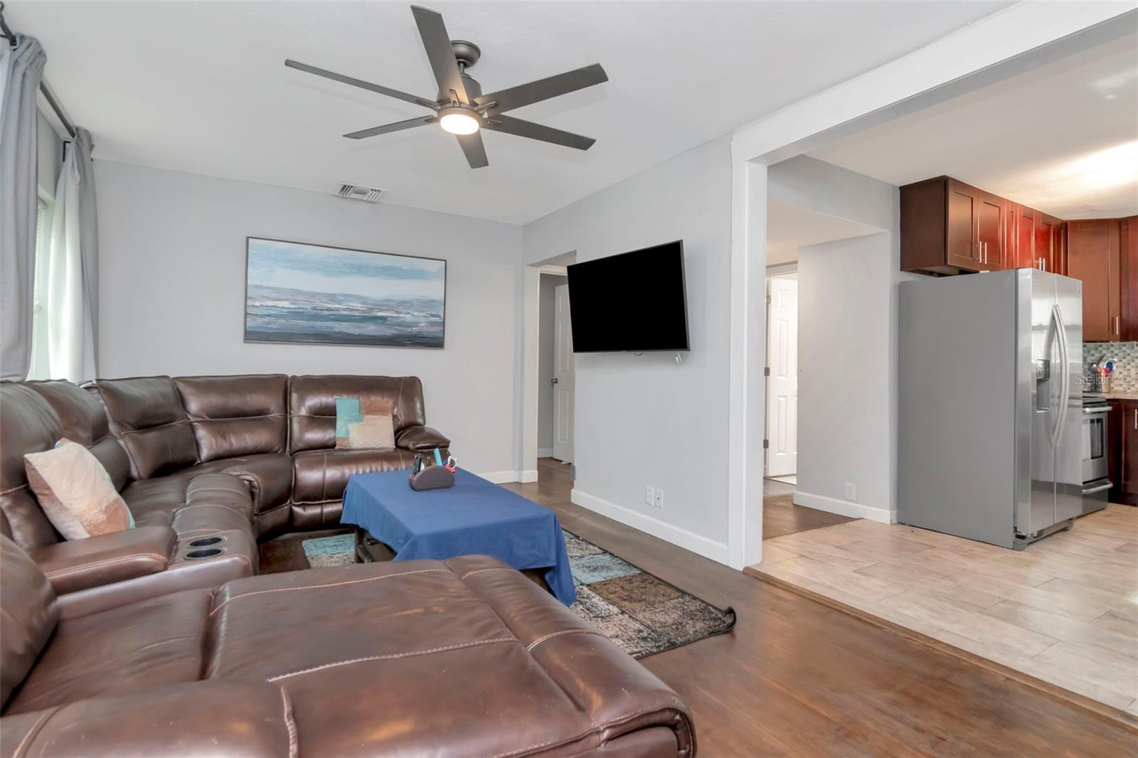 FLORAL VILLA ESTATES - Residential