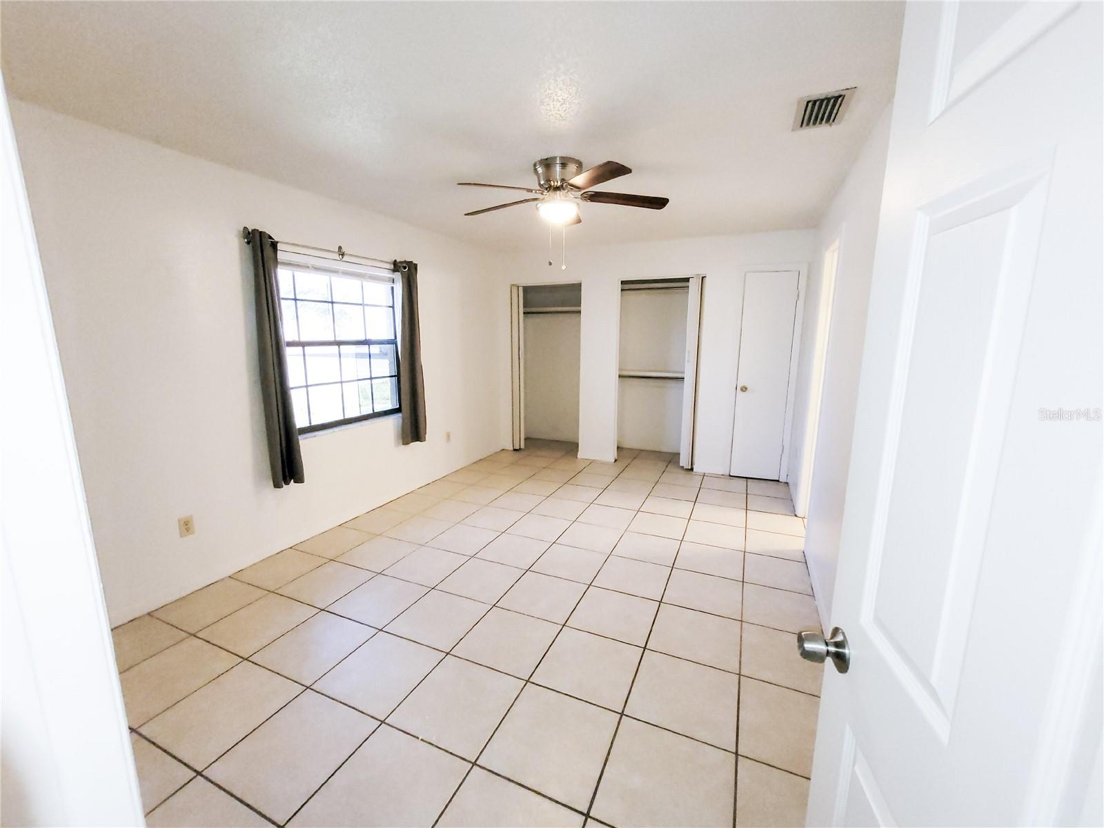 SUNSHINE TREE PH 01 - Residential Lease