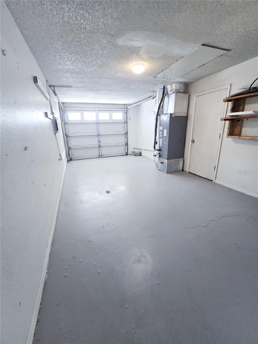 SUNSHINE TREE PH 01 - Residential Lease