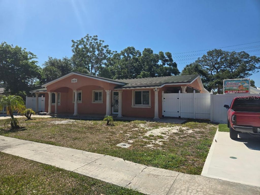 Photo of 6532 La Mesa Circle, Tampa, FL 33634 (MLS # TB8498490)