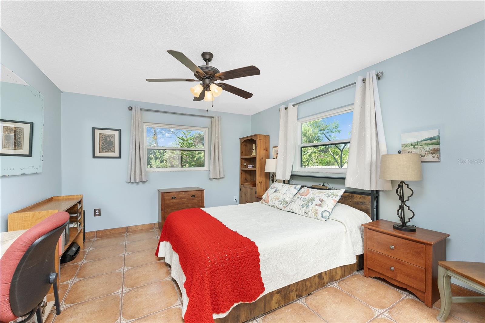 BAY VIEW MANOR - Residential