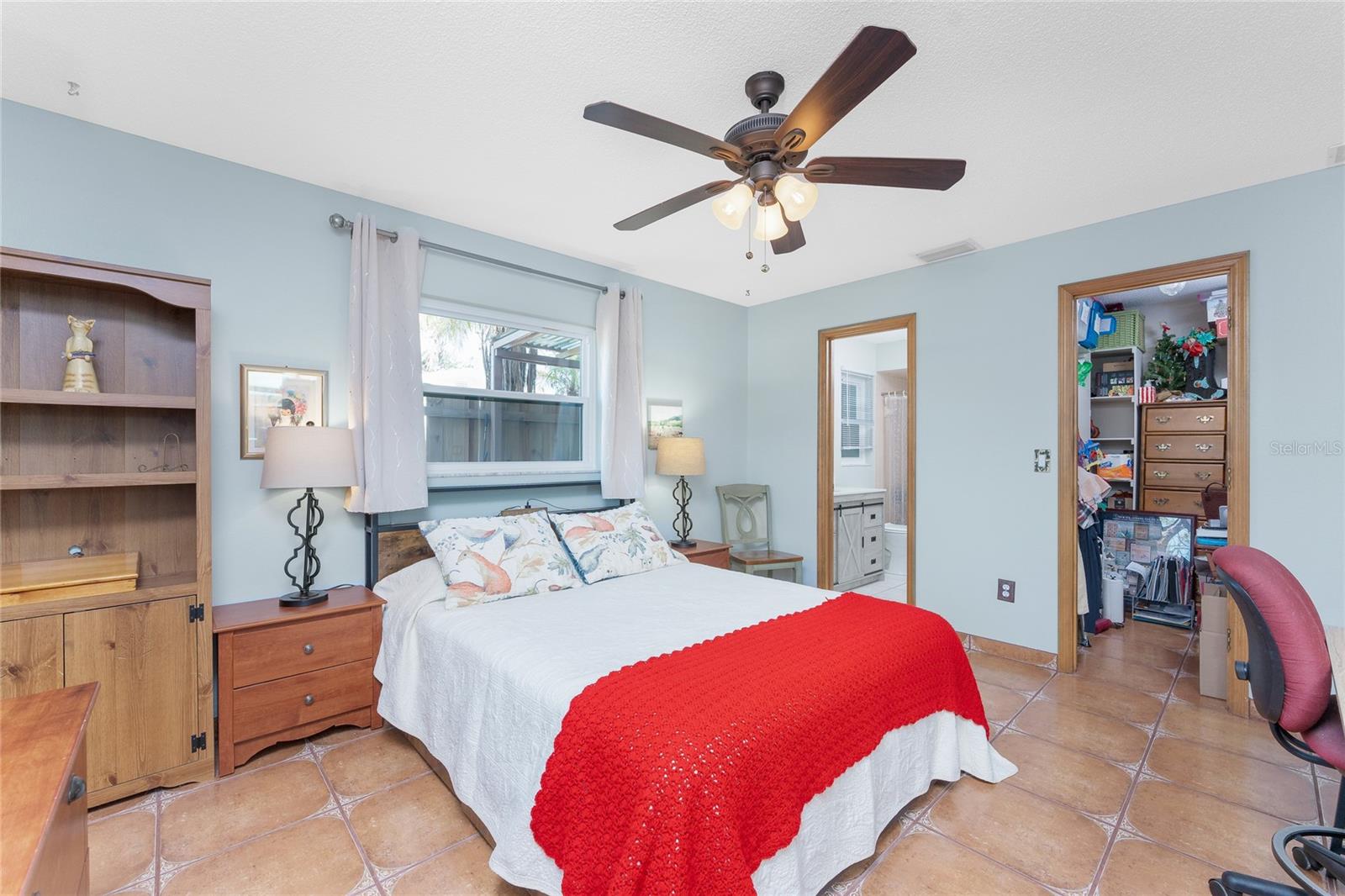 BAY VIEW MANOR - Residential