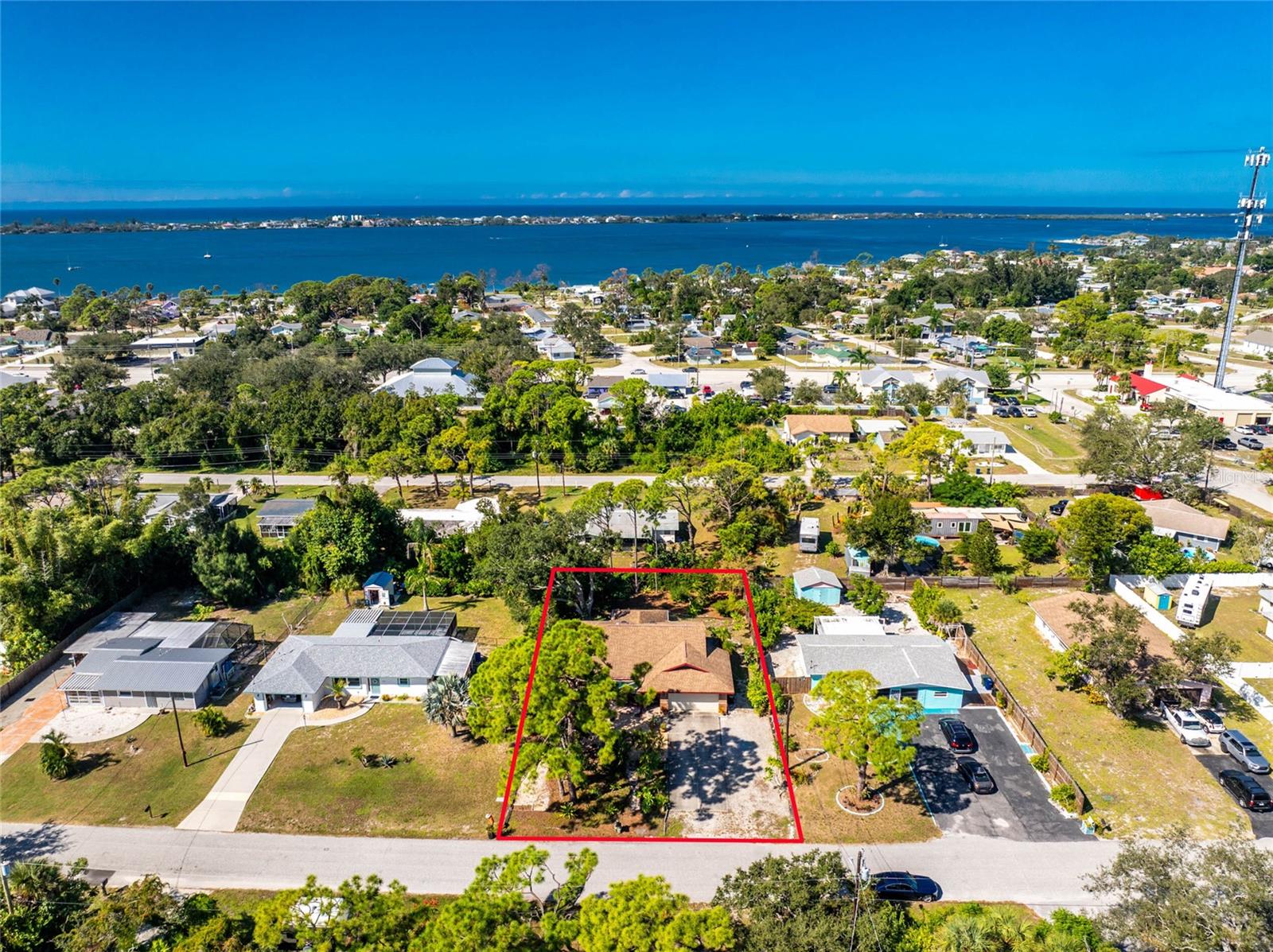 BAY VIEW MANOR - Residential